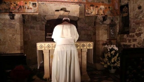 Papa Francesco: annunciare il Vangelo non per convincere