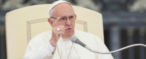 Papa Francesco contro la corruzione: “E’ una bestemmia, un cancro che logora le nostre vite. Bisogna combatterla insieme”